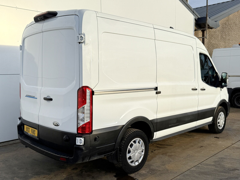 Ford E-Transit 390 75kWh 184PK 390 Elektrisch 75kWh 334km WLTP BEV Snelladen L2H2 Climate Control Tachograaf Carplay 360° Camera Stoelverwarming Parkeersensoren voor achter Laadkabel - فان, فان كهربائية: صورة 3 Ford E-Transit 390 75kWh 184PK 390 Elektrisch 75kWh 334km WLTP BEV Snelladen L2H2 Climate Control Tachograaf Carplay 360° Camera Stoelverwarming Parkeersensoren voor achter Laadkabel - فان, فان كهربائية: صورة 3