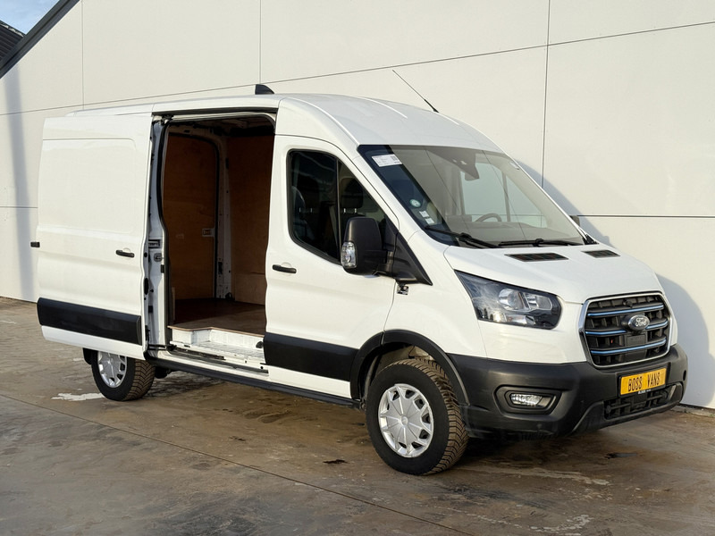 Ford E-Transit 390 75kWh 184PK 390 Elektrisch 75kWh 334km WLTP BEV Snelladen L2H2 Climate Control Tachograaf Carplay 360° Camera Stoelverwarming Parkeersensoren voor achter Laadkabel - فان, فان كهربائية: صورة 5 Ford E-Transit 390 75kWh 184PK 390 Elektrisch 75kWh 334km WLTP BEV Snelladen L2H2 Climate Control Tachograaf Carplay 360° Camera Stoelverwarming Parkeersensoren voor achter Laadkabel - فان, فان كهربائية: صورة 5