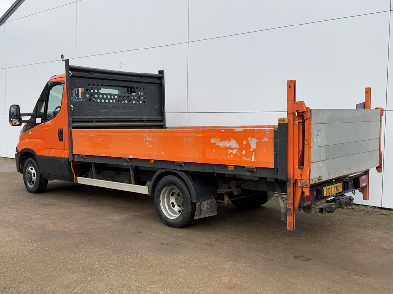 Iveco Daily 35C15 Open Laadbak 3.5t Trekhaak Laadklep Pritische Pick up - شاحنة مفتوحة: صورة 2 Iveco Daily 35C15 Open Laadbak 3.5t Trekhaak Laadklep Pritische Pick up - شاحنة مفتوحة: صورة 2