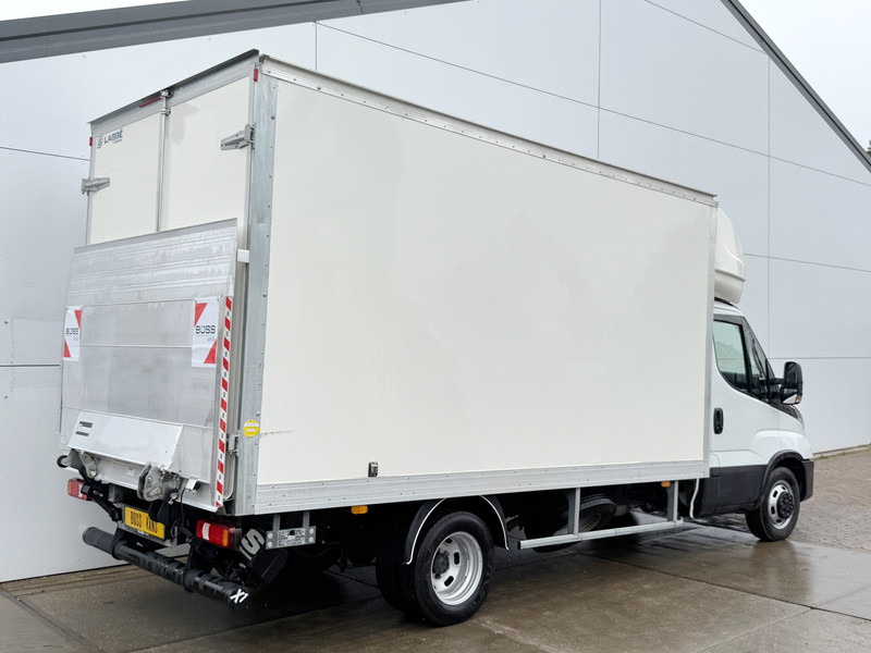 Iveco Daily 35C16 3.0L Laadklep Dubbellucht Climate Control Cruise Control Meubelbak Bakwagen Koffer - شاحنة مغلقة الصندوق: صورة 3 Iveco Daily 35C16 3.0L Laadklep Dubbellucht Climate Control Cruise Control Meubelbak Bakwagen Koffer - شاحنة مغلقة الصندوق: صورة 3