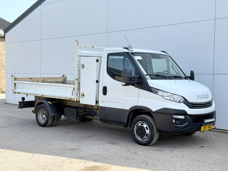 Iveco Daily 35C18 3.0 3.0 Automaat Kipper Dubbellucht 3.5t Trekhaak Airco Cruise Control - قلاب صغير: صورة 5 Iveco Daily 35C18 3.0 3.0 Automaat Kipper Dubbellucht 3.5t Trekhaak Airco Cruise Control - قلاب صغير: صورة 5
