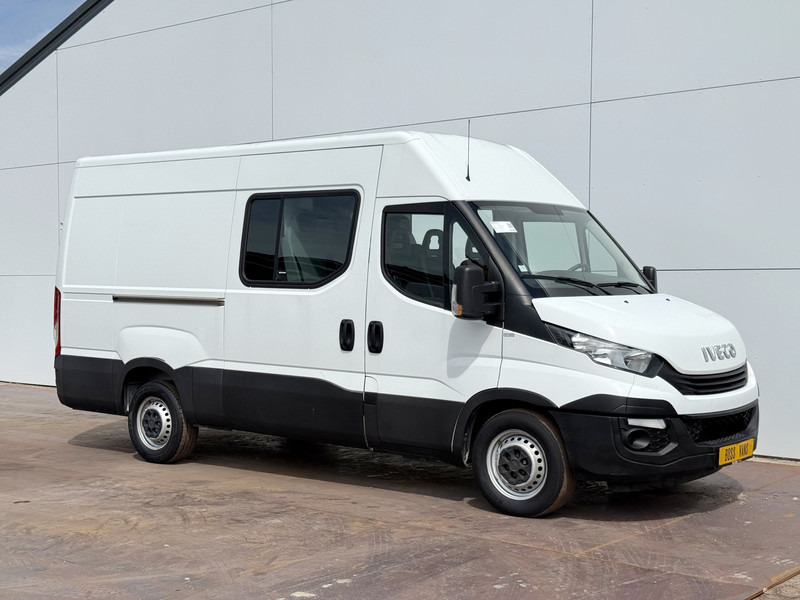 Iveco Daily 35S14 2.3 L2H2 Dubbele Cabine 7 Stoelen Airco Cruise Control Trekhaak 3.5t Lucht geveerde stoel - فان, الشاحنات الصغيرة كابينة مزدوجة: صورة 4 Iveco Daily 35S14 2.3 L2H2 Dubbele Cabine 7 Stoelen Airco Cruise Control Trekhaak 3.5t Lucht geveerde stoel - فان, الشاحنات الصغيرة كابينة مزدوجة: صورة 4