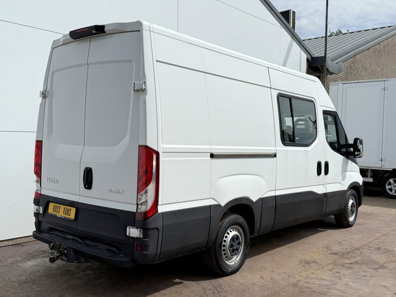 Iveco Daily 35S14 2.3 L2H2 Dubbele Cabine 7 Stoelen Airco Cruise Control Trekhaak 3.5t Lucht geveerde stoel - فان, الشاحنات الصغيرة كابينة مزدوجة: صورة 3 Iveco Daily 35S14 2.3 L2H2 Dubbele Cabine 7 Stoelen Airco Cruise Control Trekhaak 3.5t Lucht geveerde stoel - فان, الشاحنات الصغيرة كابينة مزدوجة: صورة 3