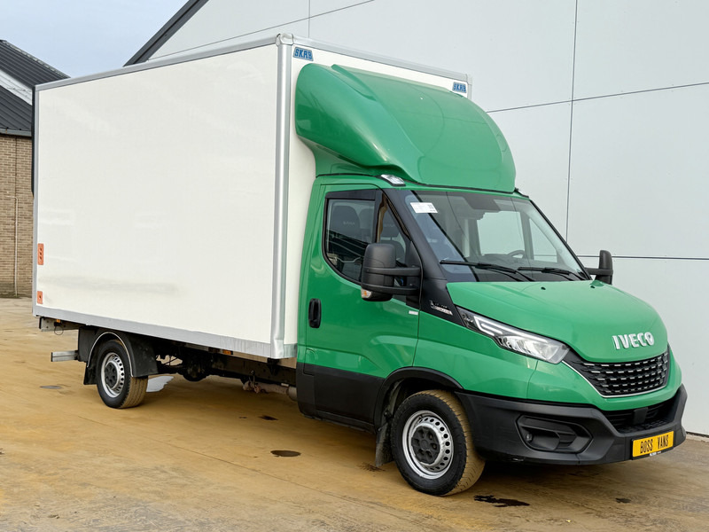 Iveco Daily 35S14 2.3 Laadklep Automaat LED Climate Control Cruise Control Standkachel Camera Koffer Bakwagen Meubelbak - شاحنة مغلقة الصندوق: صورة 4 Iveco Daily 35S14 2.3 Laadklep Automaat LED Climate Control Cruise Control Standkachel Camera Koffer Bakwagen Meubelbak - شاحنة مغلقة الصندوق: صورة 4