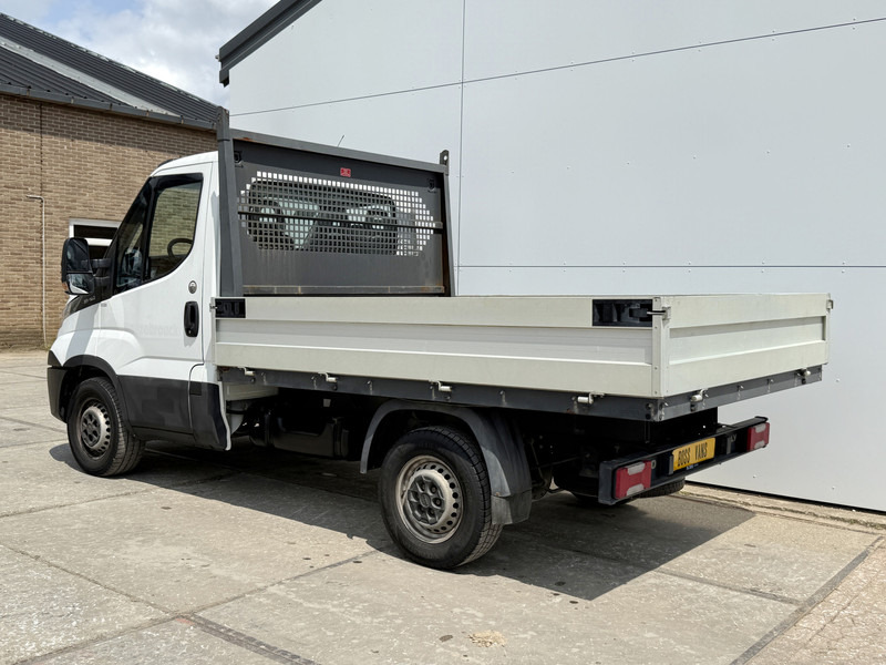Iveco Daily 35S14 2.3 Open Laadbak Pritische Airco Cruise Control Lucht Geveerde Stoel - شاحنة مفتوحة: صورة 2 Iveco Daily 35S14 2.3 Open Laadbak Pritische Airco Cruise Control Lucht Geveerde Stoel - شاحنة مفتوحة: صورة 2
