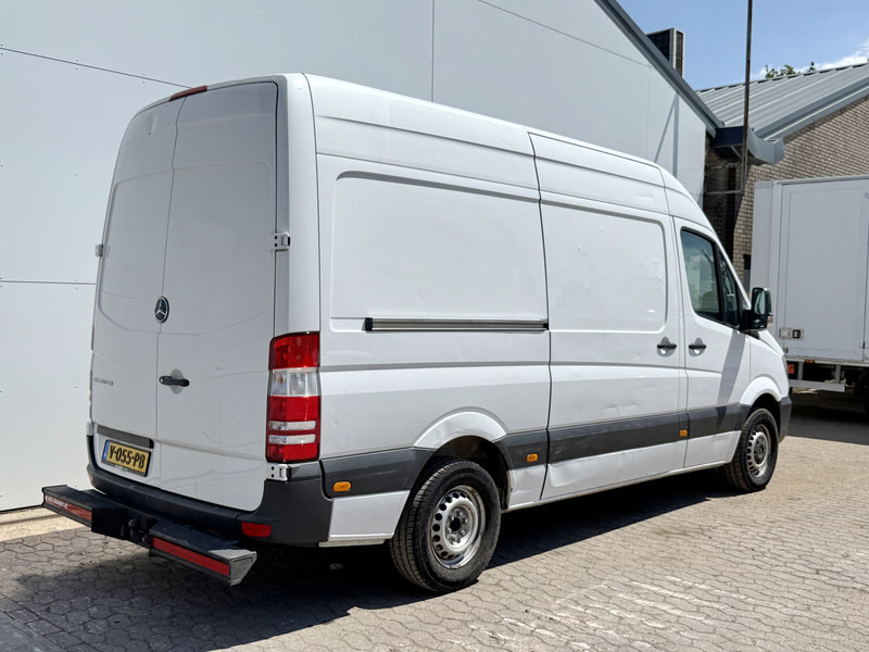 Mercedes-Benz Sprinter 211 2.2 CDI Automaat L2H2 Climate Control Trekhaak Navigatie - فان المدمجة: صورة 3 Mercedes-Benz Sprinter 211 2.2 CDI Automaat L2H2 Climate Control Trekhaak Navigatie - فان المدمجة: صورة 3