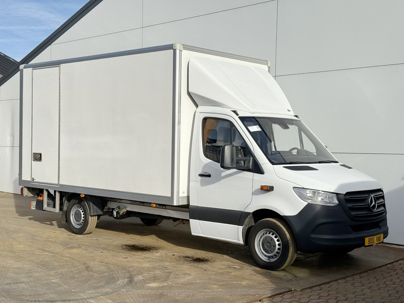 Mercedes-Benz Sprinter 314 2.2 CDI Laadklep Automaat Climate Control Koffer Bakwagen Meubelbak - شاحنة مغلقة الصندوق: صورة 4 Mercedes-Benz Sprinter 314 2.2 CDI Laadklep Automaat Climate Control Koffer Bakwagen Meubelbak - شاحنة مغلقة الصندوق: صورة 4