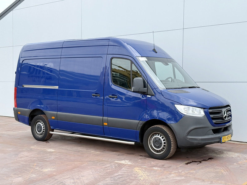 Mercedes-Benz Sprinter 315 1.9 CDI Automaat L2H2 Climate Control Cruise Control Carplay Trekhaak Dodehoek waarschuwing - فان: صورة 4 Mercedes-Benz Sprinter 315 1.9 CDI Automaat L2H2 Climate Control Cruise Control Carplay Trekhaak Dodehoek waarschuwing - فان: صورة 4