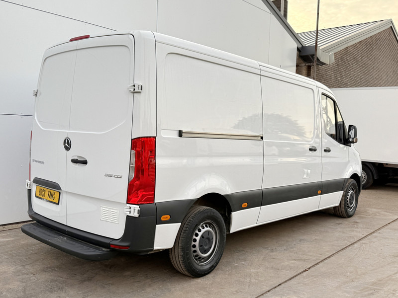 Mercedes-Benz Sprinter 315 1.9 CDI L2H1 Climate Control Cruise Control Carplay - فان: صورة 3 Mercedes-Benz Sprinter 315 1.9 CDI L2H1 Climate Control Cruise Control Carplay - فان: صورة 3