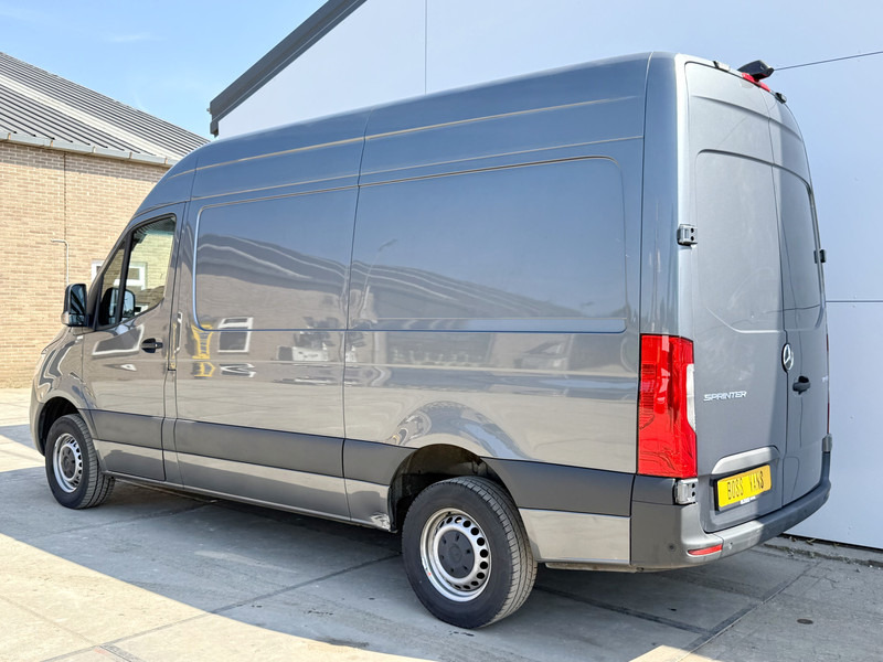 Mercedes-Benz Sprinter 319 1.9 CDI Automaat L2H2 Airco Cruise Control Lane Assist Camera Carplay Dodehoek waarschuwing Parkeersensoren voor achter - فان: صورة 2 Mercedes-Benz Sprinter 319 1.9 CDI Automaat L2H2 Airco Cruise Control Lane Assist Camera Carplay Dodehoek waarschuwing Parkeersensoren voor achter - فان: صورة 2