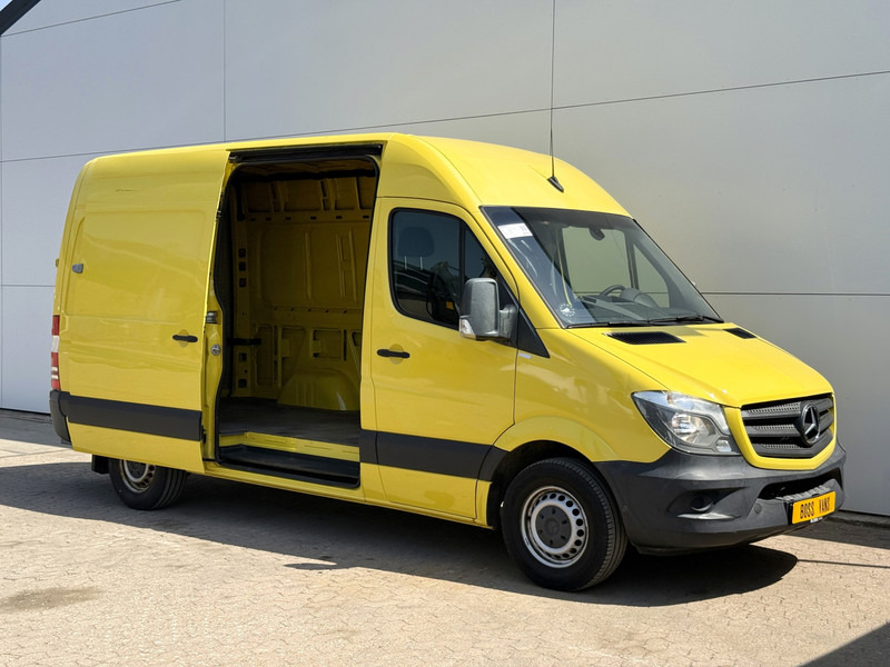 Mercedes-Benz Sprinter 319 3.0 CDI V6 V6 Automaat L2H2 Climate Control Cruise Control Trekhaak Camera Stoelverwarming - فان: صورة 5 Mercedes-Benz Sprinter 319 3.0 CDI V6 V6 Automaat L2H2 Climate Control Cruise Control Trekhaak Camera Stoelverwarming - فان: صورة 5