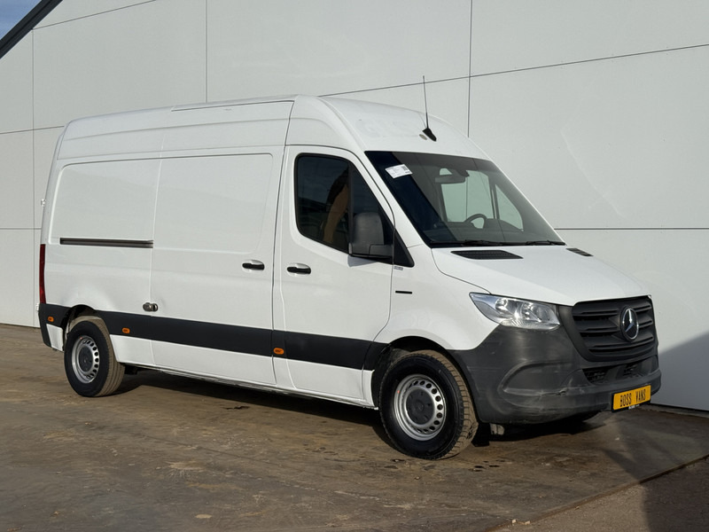 Mercedes-Benz eSprinter 312 L2H2 100% Elektrisch 55kWh 168km WLTP 80kw Snelladen Climate Control Camera Stoelverwarming - فان, فان كهربائية: صورة 4 Mercedes-Benz eSprinter 312 L2H2 100% Elektrisch 55kWh 168km WLTP 80kw Snelladen Climate Control Camera Stoelverwarming - فان, فان كهربائية: صورة 4
