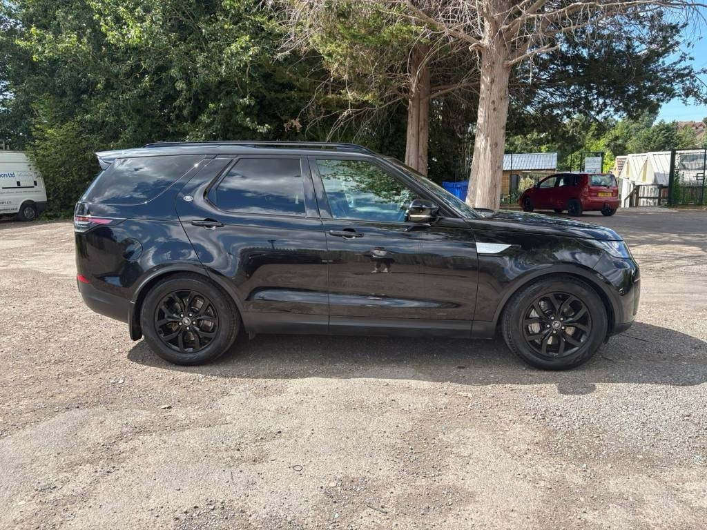 Land Rover Discovery - سيارة دفع رباعي: صورة 5 Land Rover Discovery - سيارة دفع رباعي: صورة 5