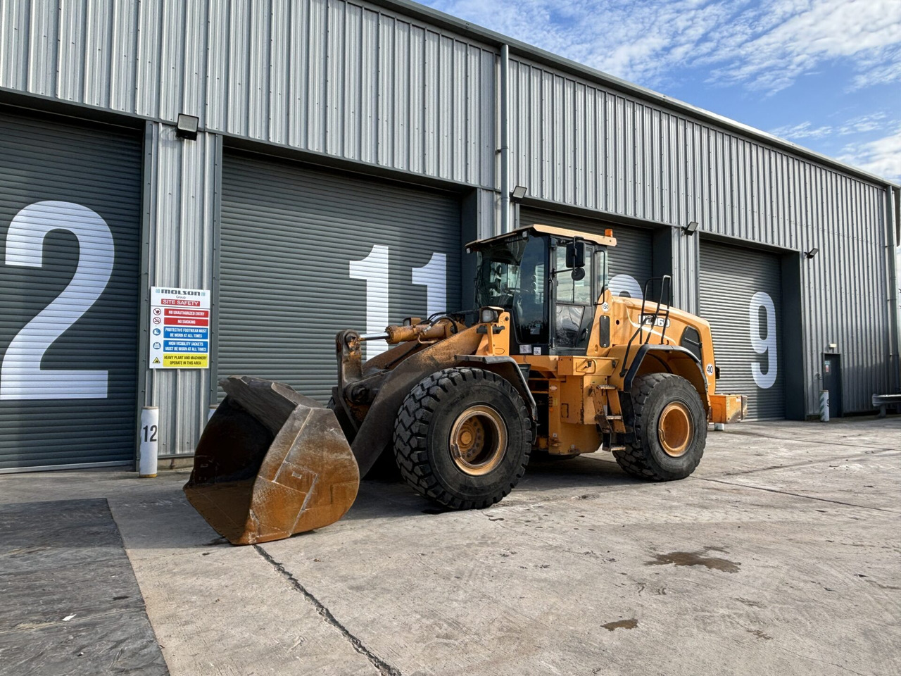 Hyundai HL960 - اللودر بعجل: صورة 1 Hyundai HL960 - اللودر بعجل: صورة 1