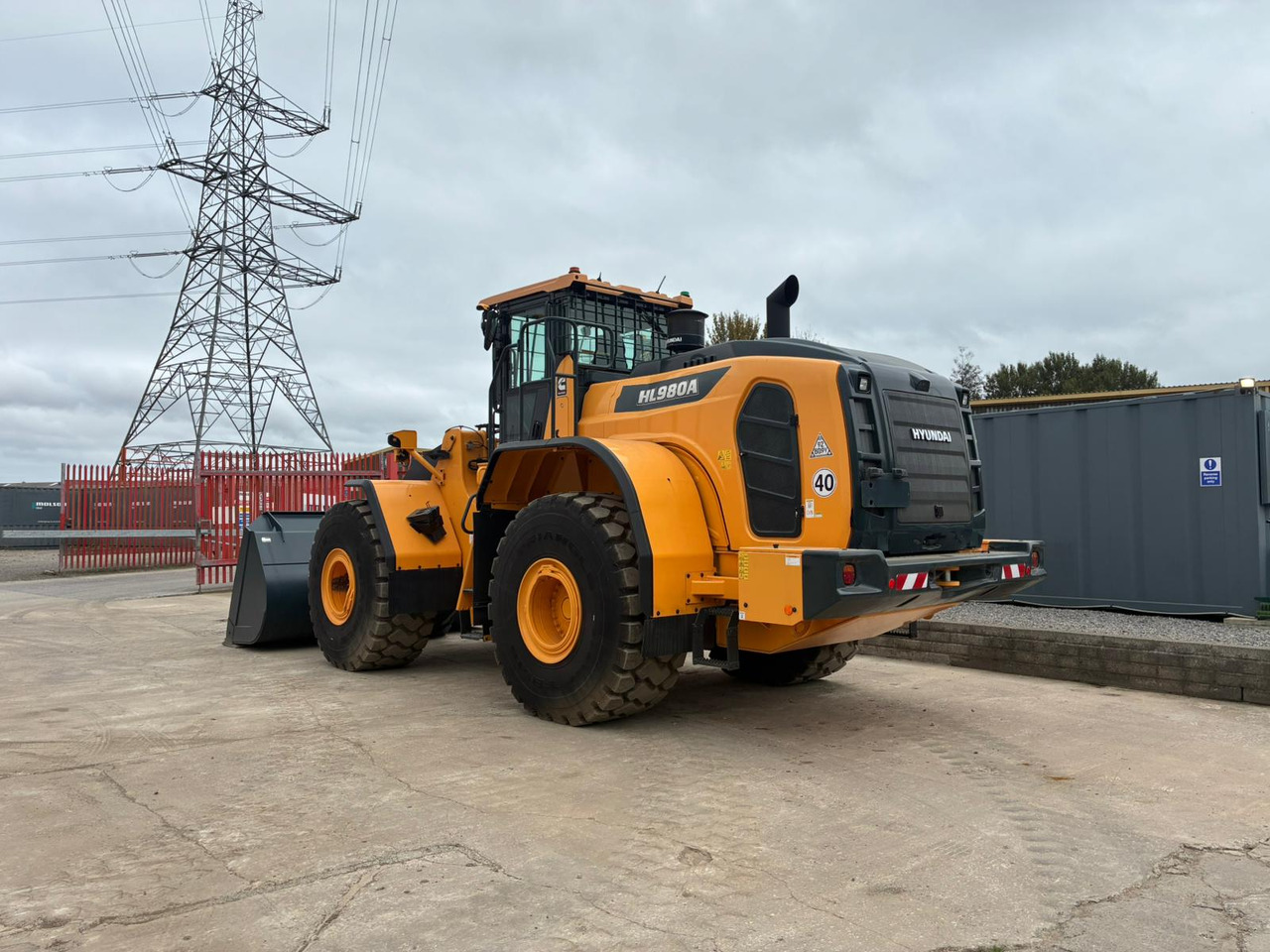 Hyundai HL980A - اللودر بعجل: صورة 3 Hyundai HL980A - اللودر بعجل: صورة 3