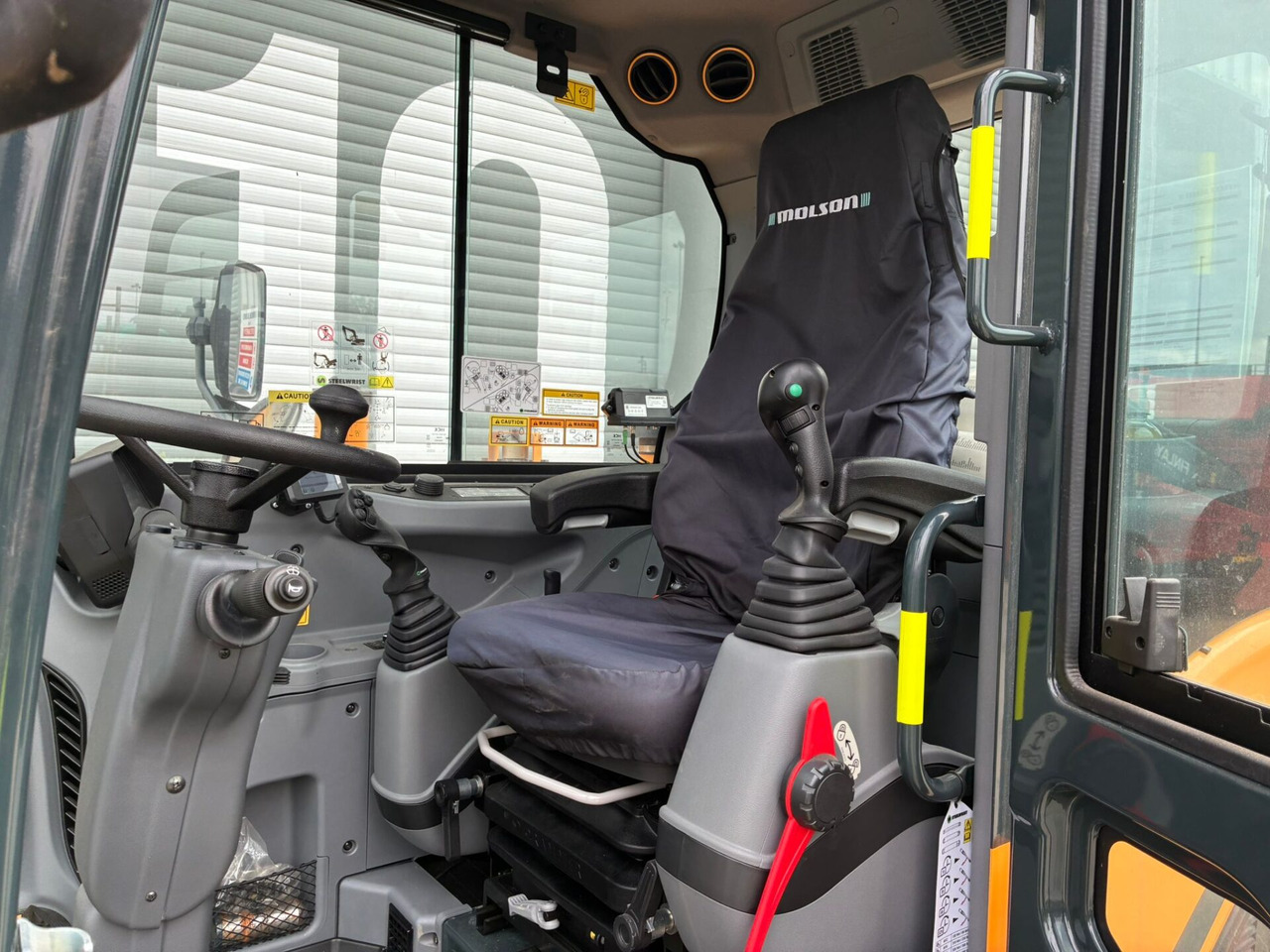 حفارة دولاب Hyundai HW65AH Ex Demo: صورة 19