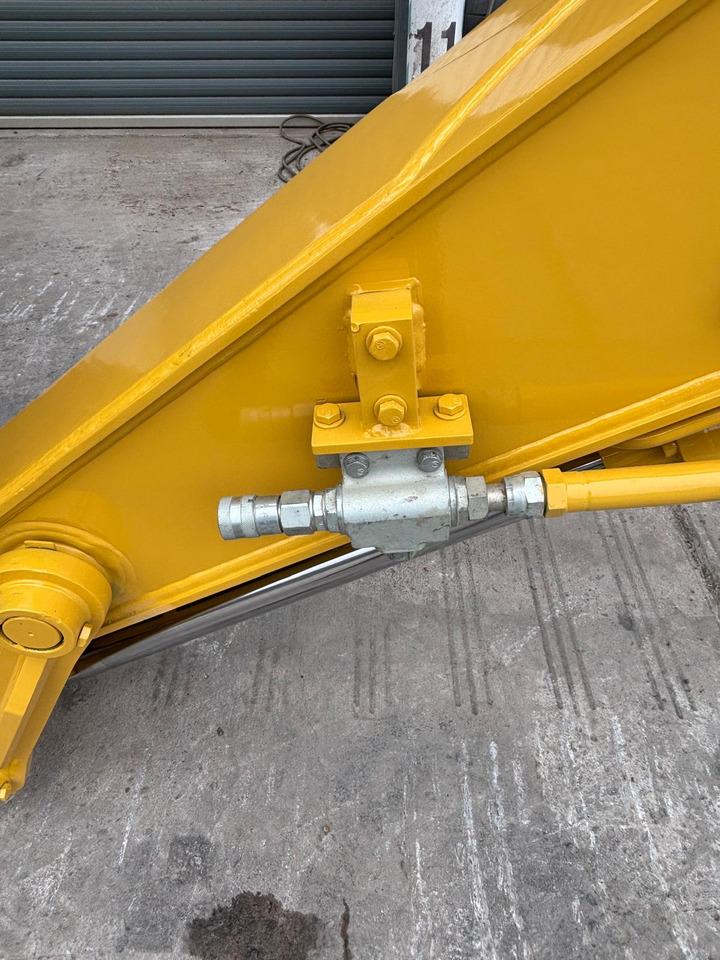 حفار زحاف Kobelco SK130LC-11: صورة 10 حفار زحاف Kobelco SK130LC-11: صورة 10