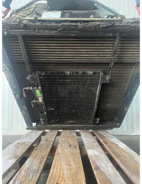 Liebherr A904 Li/A904C Li/R904/R904C - مبرد المحرك: صورة 3 Liebherr A904 Li/A904C Li/R904/R904C - مبرد المحرك: صورة 3