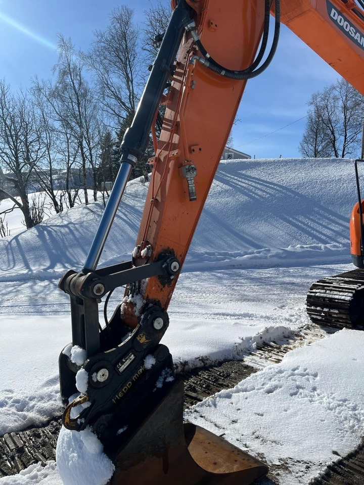 Doosan DX 140 LCR-5 - حفار زحاف: صورة 5 Doosan DX 140 LCR-5 - حفار زحاف: صورة 5