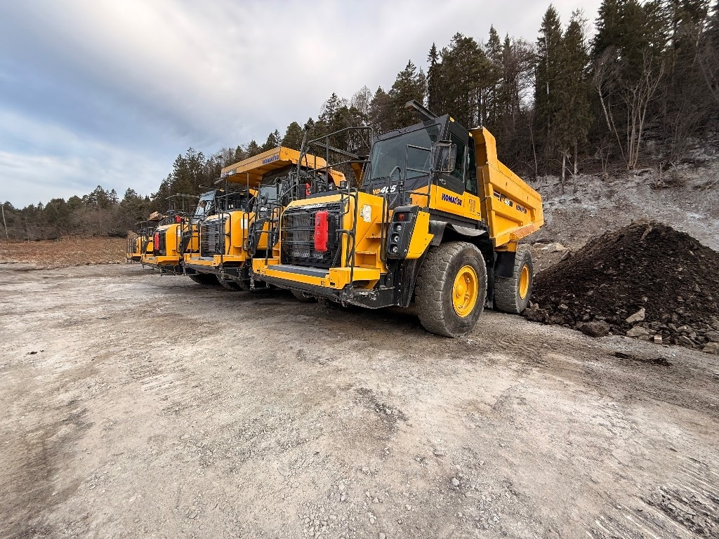 Komatsu HD 405 - 8E0  Komatsu HD 405 - 8E0: صورة 6