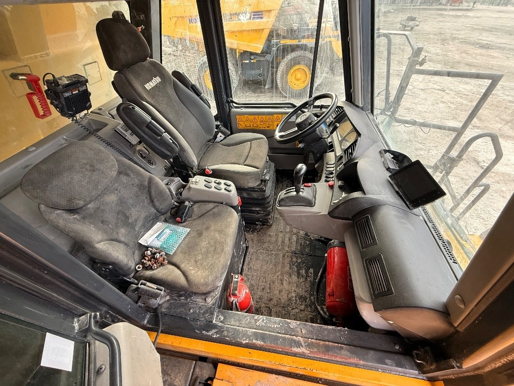 Komatsu HD 405 - 8E0  Komatsu HD 405 - 8E0: صورة 25