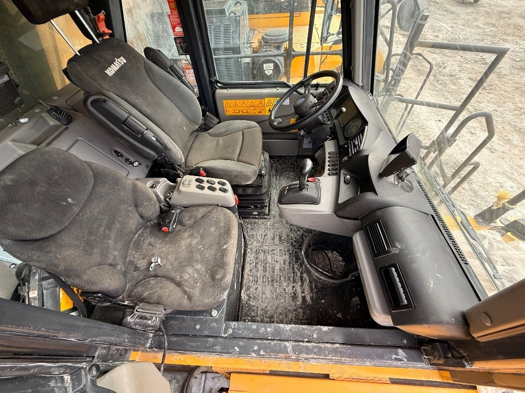 Komatsu HD 405 - 8E0  Komatsu HD 405 - 8E0: صورة 37