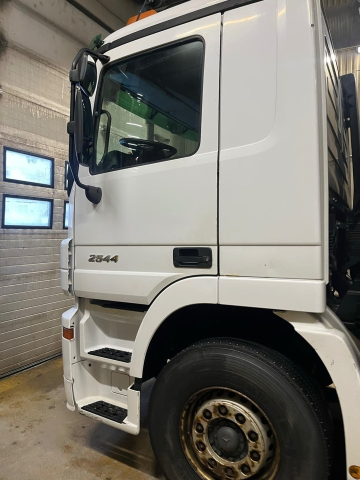 Mercedes-Benz ACTROS 2544 med HIAB 122-E-3 kran 12 tm - شاحنة كرين: صورة 5 Mercedes-Benz ACTROS 2544 med HIAB 122-E-3 kran 12 tm - شاحنة كرين: صورة 5