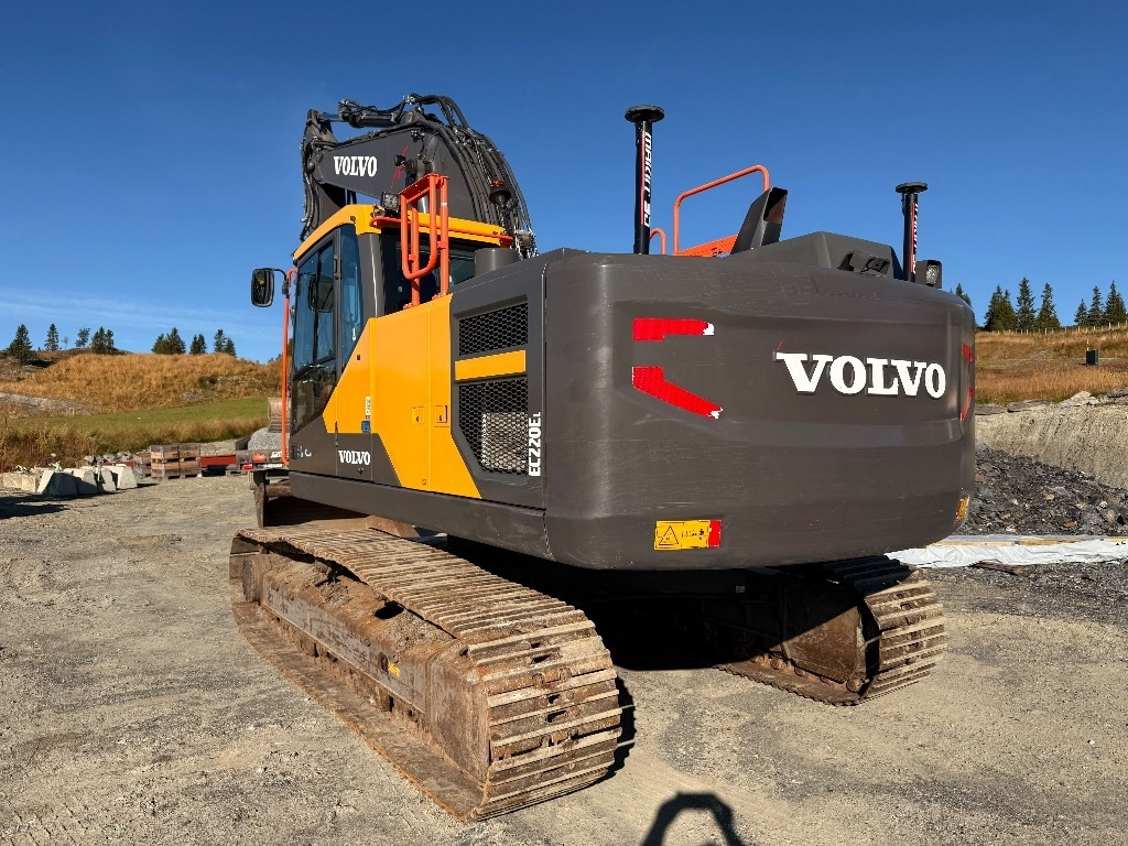 Volvo EC220EL - حفار زحاف: صورة 2 Volvo EC220EL - حفار زحاف: صورة 2