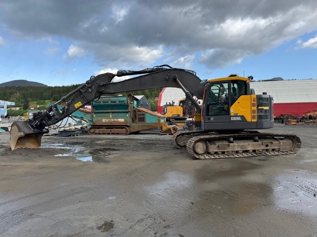 Volvo ECR 235 E - حفار زحاف: صورة 3 Volvo ECR 235 E - حفار زحاف: صورة 3