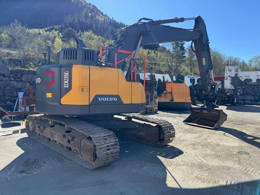 Volvo ECR 235 E - حفار زحاف: صورة 3 Volvo ECR 235 E - حفار زحاف: صورة 3