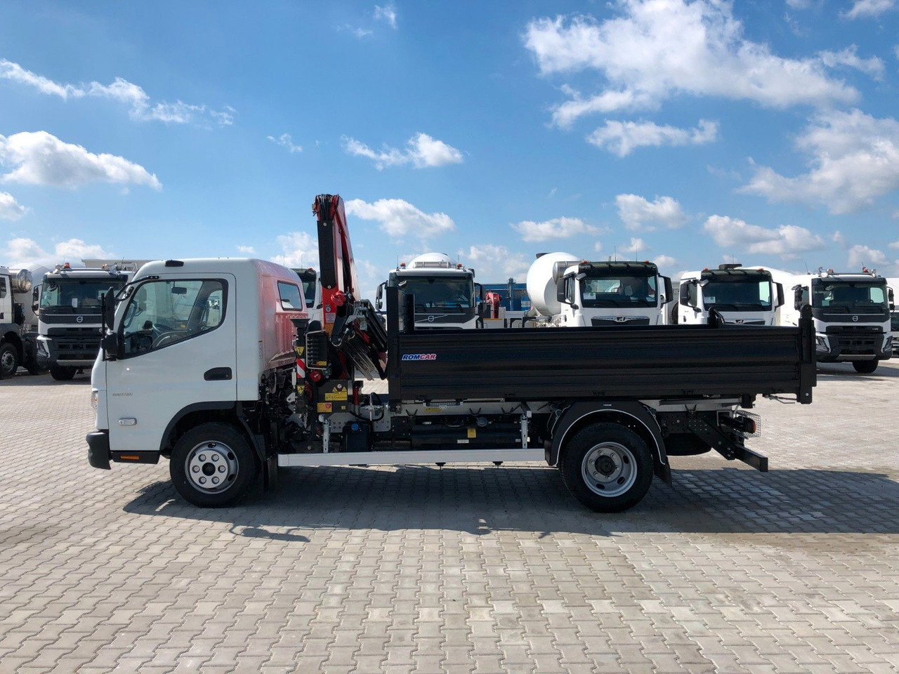 FUSO CANTER 9C18 mit FASSI F65B - شاحنة قلاب, شاحنة كرين: صورة 5 FUSO CANTER 9C18 mit FASSI F65B - شاحنة قلاب, شاحنة كرين: صورة 5