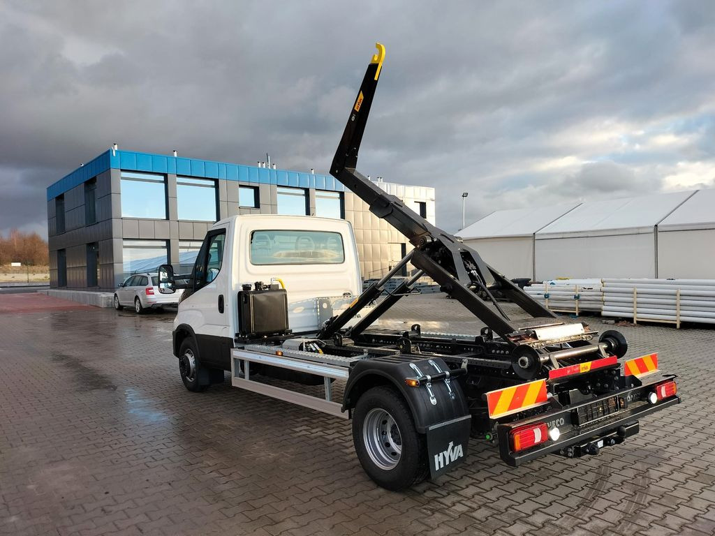 Iveco 70C18H Abrollkipper HYVA HKS-5 - شاحنة التوصيل, شاحنة ذات خطاف: صورة 3 Iveco 70C18H Abrollkipper HYVA HKS-5 - شاحنة التوصيل, شاحنة ذات خطاف: صورة 3