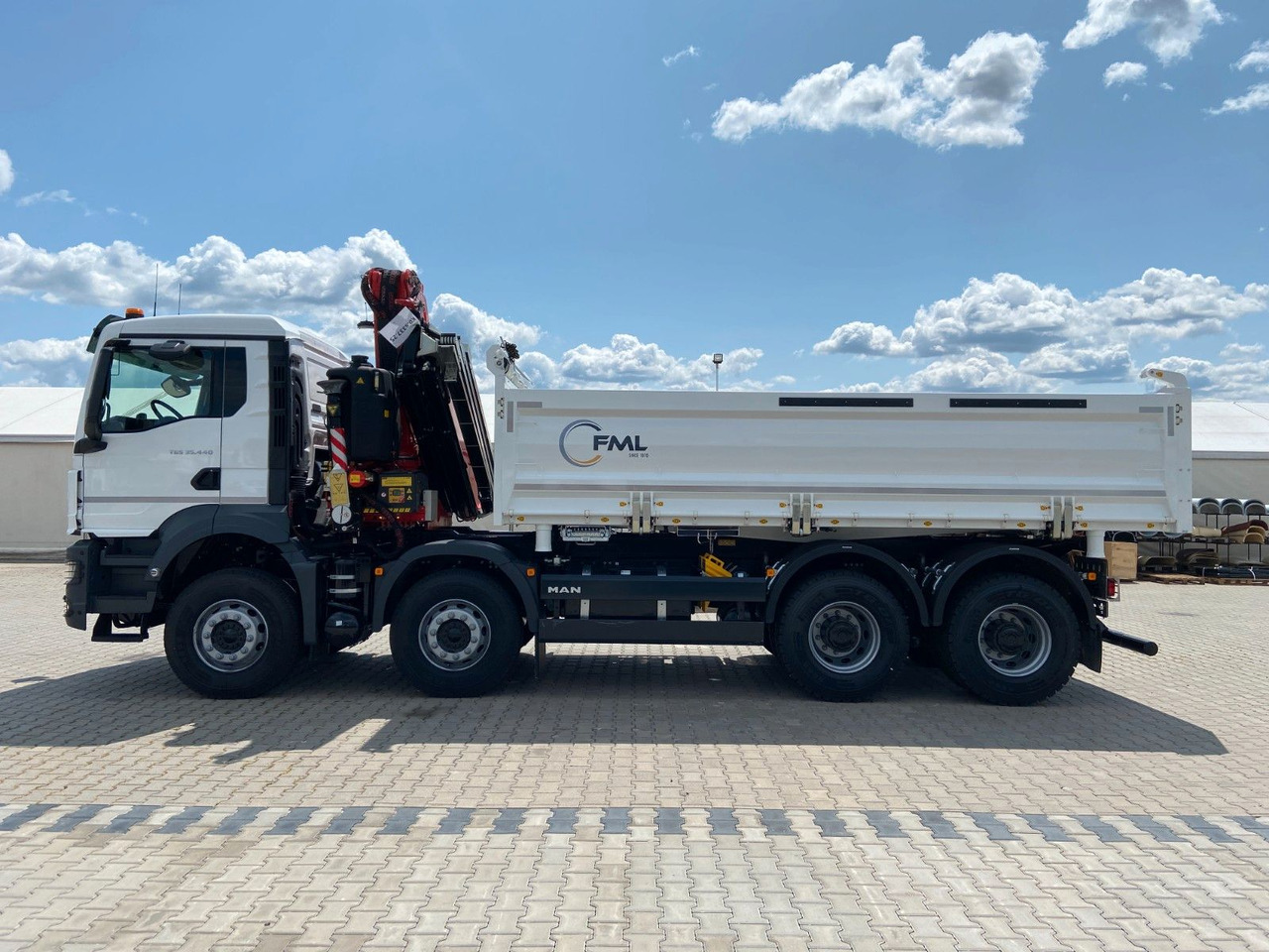 MAN TGS 35.440 DREISEITENKIPPER MIT FASSI F275.026 - شاحنة قلاب, شاحنة كرين: صورة 4 MAN TGS 35.440 DREISEITENKIPPER MIT FASSI F275.026 - شاحنة قلاب, شاحنة كرين: صورة 4