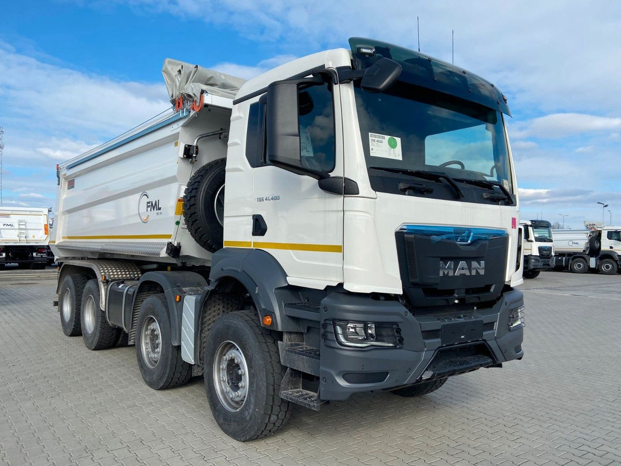 MAN TGS 41.400 8x4 EURO2 AUTOMAT TIPPER CR. SYSTEM - شاحنة قلاب: صورة 1 MAN TGS 41.400 8x4 EURO2 AUTOMAT TIPPER CR. SYSTEM - شاحنة قلاب: صورة 1