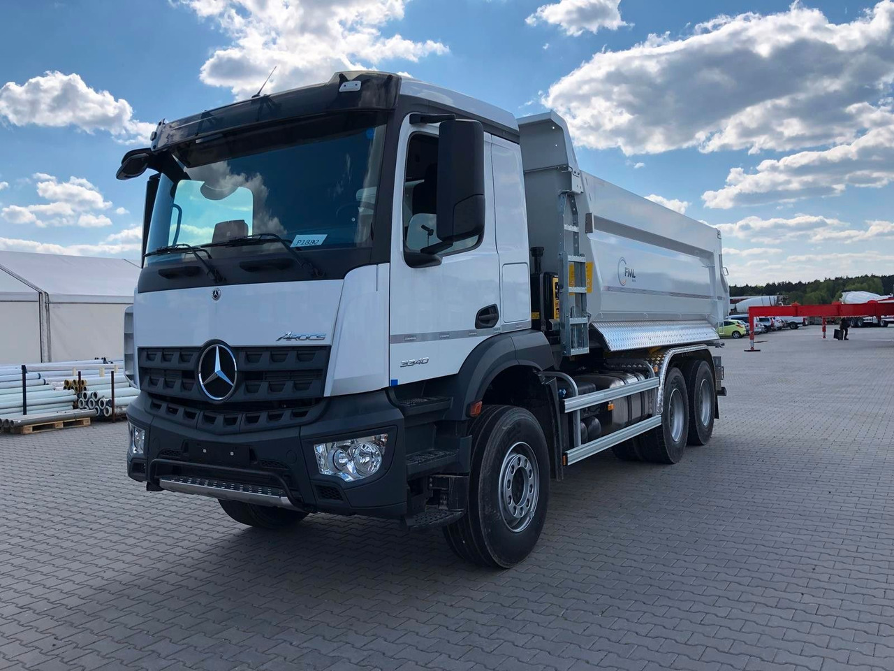 Mercedes-Benz AROCS 3340 6x4 FML KIPPPER HARDOX - شاحنة قلاب: صورة 2 Mercedes-Benz AROCS 3340 6x4 FML KIPPPER HARDOX - شاحنة قلاب: صورة 2