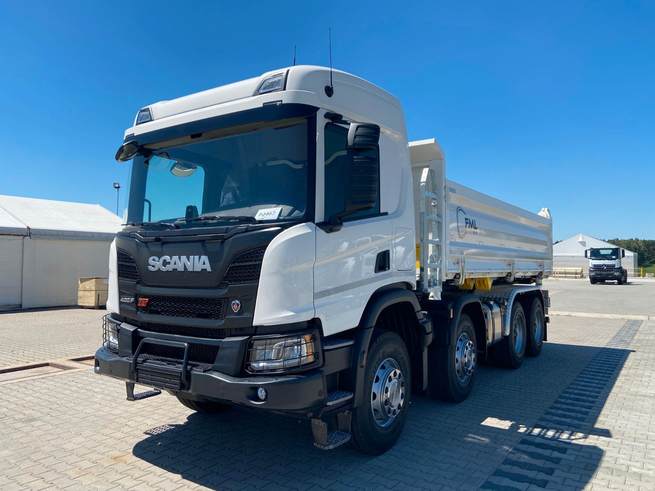 Scania P420 8x4 FML DREISEITENKIPPER - شاحنة قلاب: صورة 2 Scania P420 8x4 FML DREISEITENKIPPER - شاحنة قلاب: صورة 2