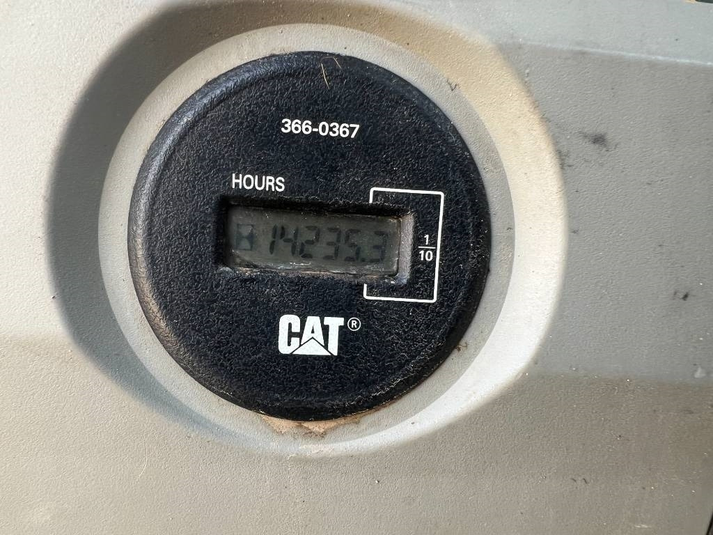 حفار زحاف CAT 323 E: صورة 9