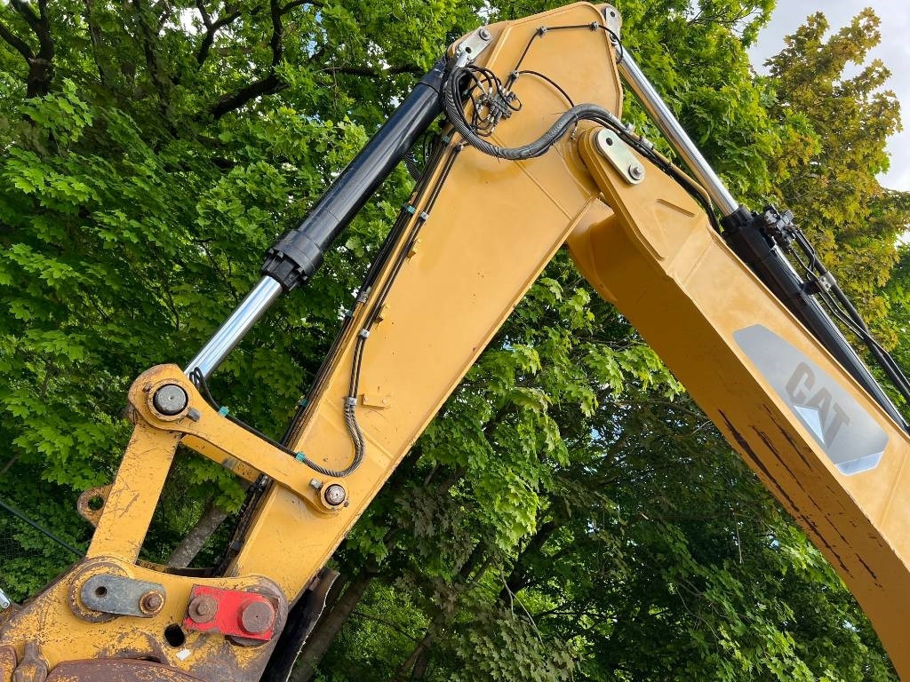 CAT 330 D / 336D, LOW HOURS  CAT 330 D / 336D, LOW HOURS: صورة 45
