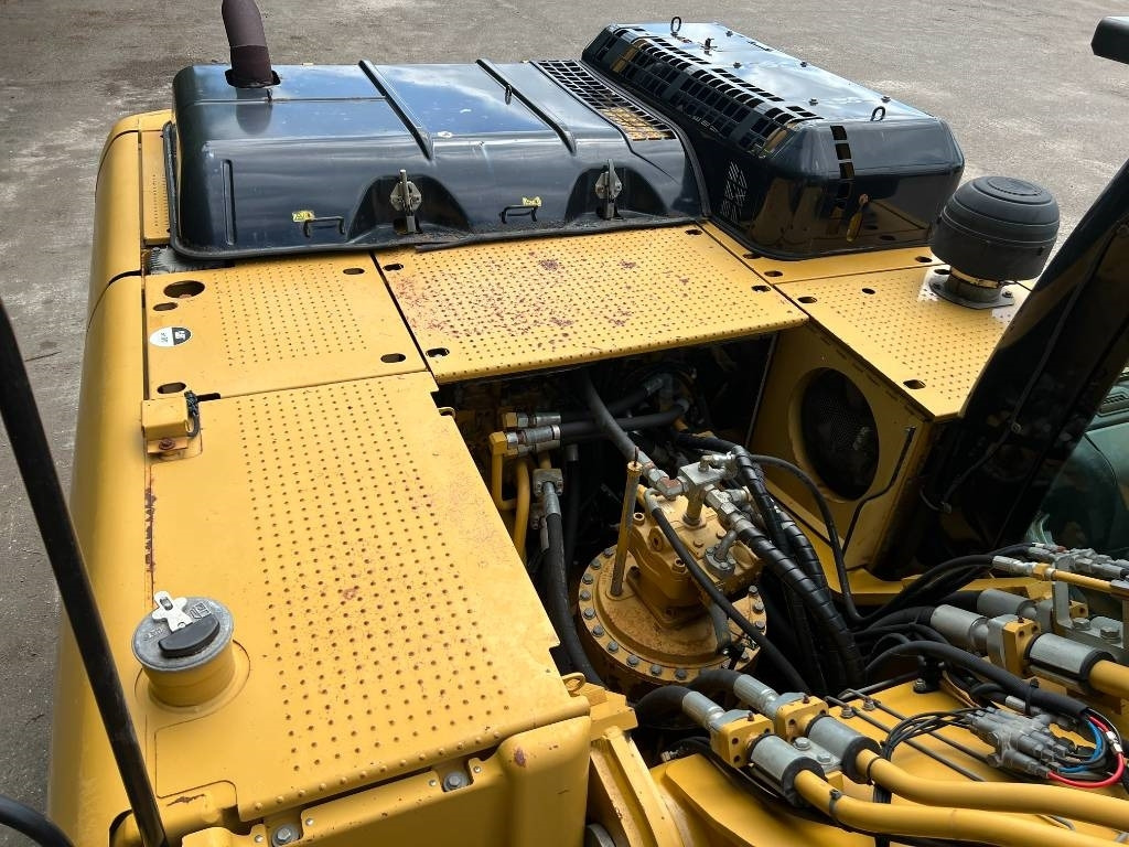 CAT 330 D / 336D, LOW HOURS  CAT 330 D / 336D, LOW HOURS: صورة 18