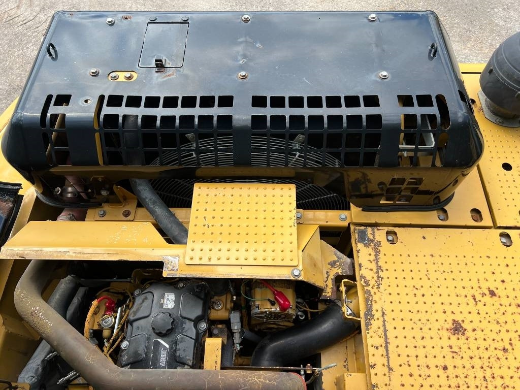 CAT 330 D / 336D, LOW HOURS  CAT 330 D / 336D, LOW HOURS: صورة 27