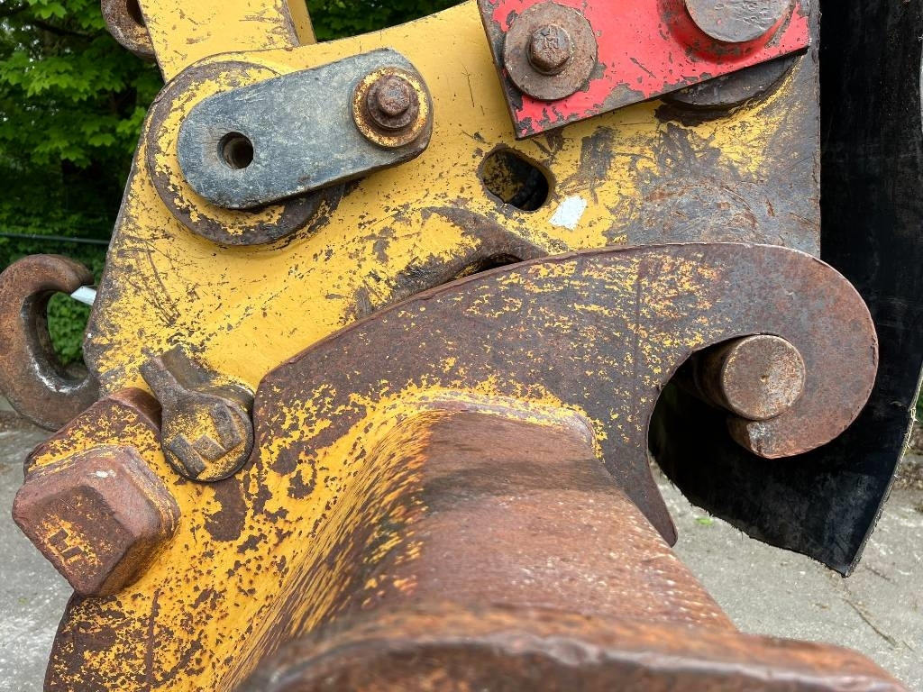 CAT 330 D / 336D, LOW HOURS  CAT 330 D / 336D, LOW HOURS: صورة 41