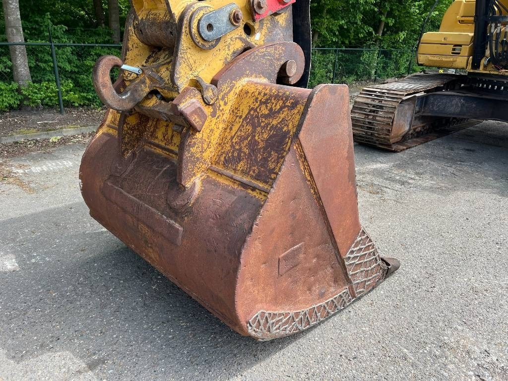 CAT 330 D / 336D, LOW HOURS  CAT 330 D / 336D, LOW HOURS: صورة 39