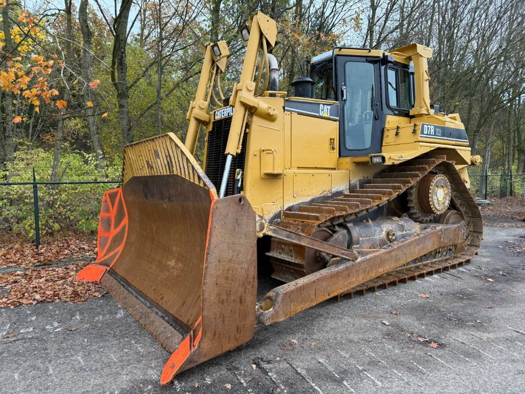 CAT D7R XR CE / LOW HOURS / TOP CONDITION - جرافة: صورة 1 CAT D7R XR CE / LOW HOURS / TOP CONDITION - جرافة: صورة 1