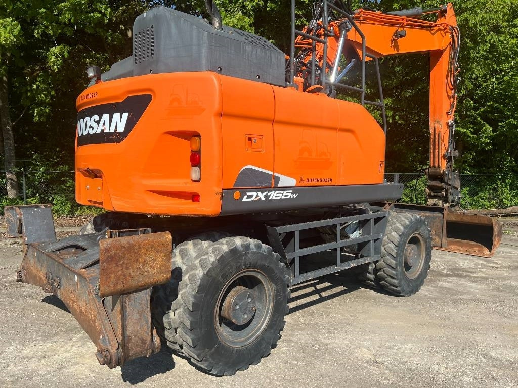 Doosan DX 165 W-5 - حفارة دولاب: صورة 4 Doosan DX 165 W-5 - حفارة دولاب: صورة 4