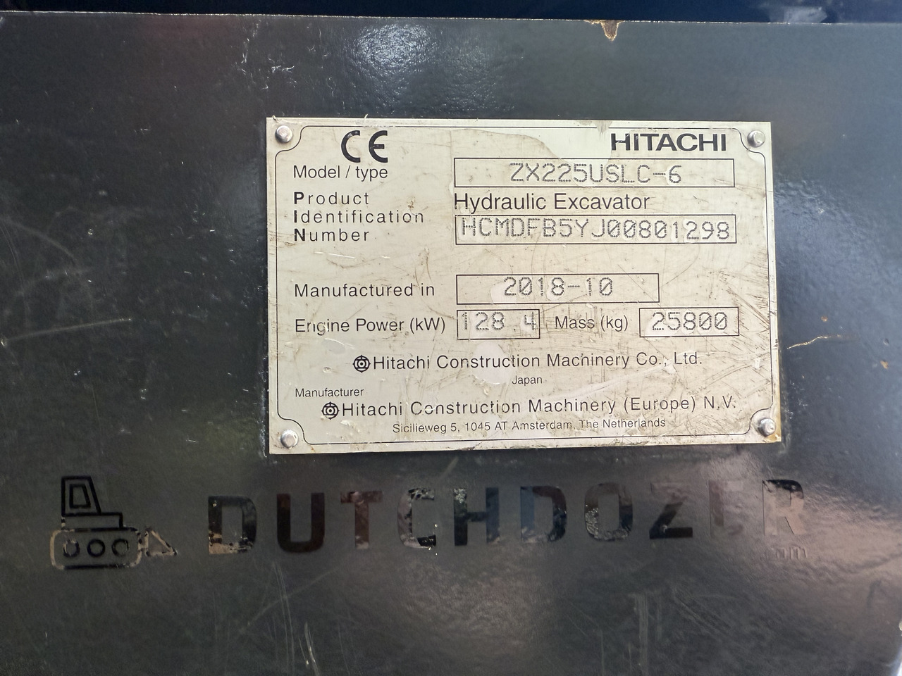 حفار زحاف Hitachi ZX225USLC-6: صورة 7