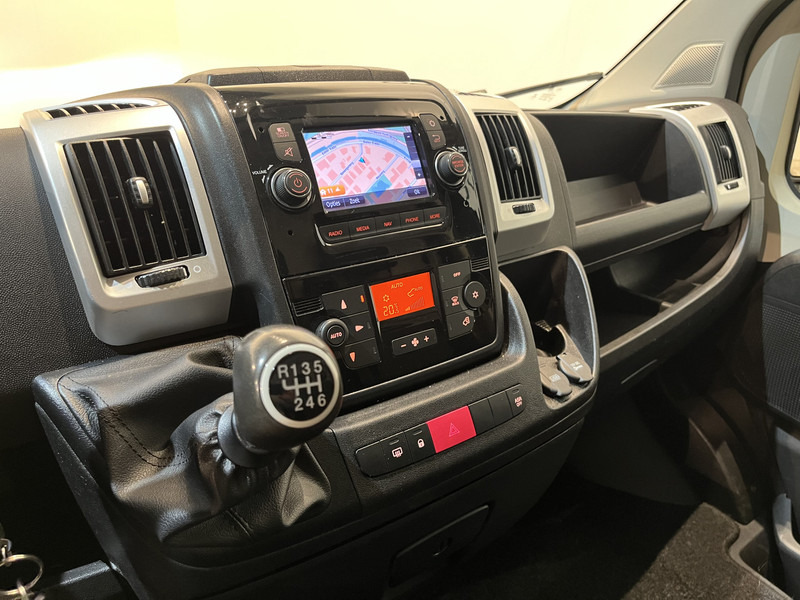 Fiat Ducato 2.3 MultiJet L2H2 120 PK / Euro 6 / Airco / Camera / Cruise Control / Trekhaak / Navigatie / 3-Zits / 72.600 KM !! Fiat Ducato 2.3 MultiJet L2H2 120 PK / Euro 6 / Airco / Camera / Cruise Control / Trekhaak / Navigatie / 3-Zits / 72.600 KM !!: صورة 5