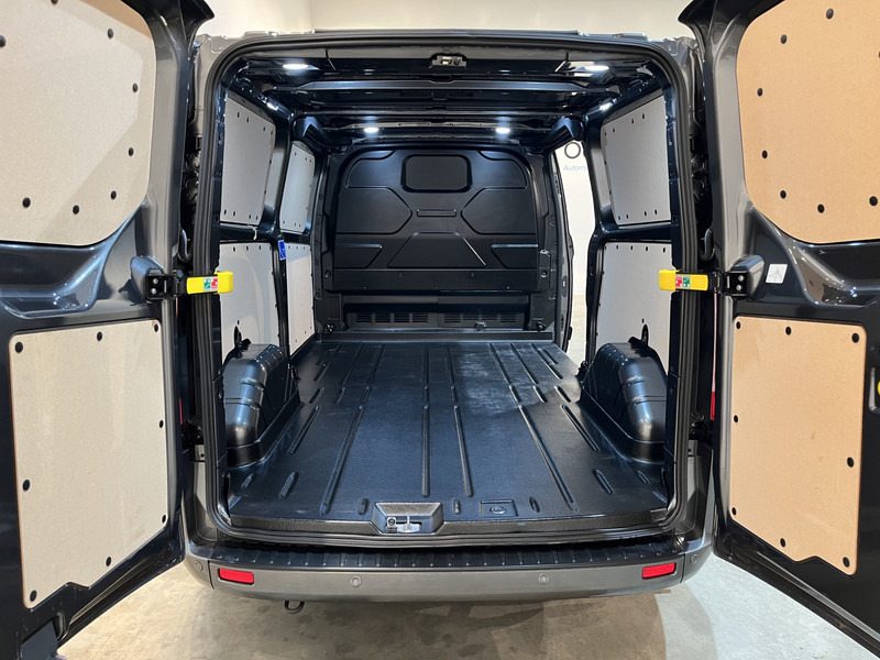 Ford Transit Custom 2.0 TDCI L2H1 Limited 130 PK / Euro 6 / Airco / Cruise Control / CarPlay / PDC / Navigatie / 3-Zits / 16.200 KM !! / BPM VRIJ !! - فان المدمجة: صورة 5 Ford Transit Custom 2.0 TDCI L2H1 Limited 130 PK / Euro 6 / Airco / Cruise Control / CarPlay / PDC / Navigatie / 3-Zits / 16.200 KM !! / BPM VRIJ !! - فان المدمجة: صورة 5
