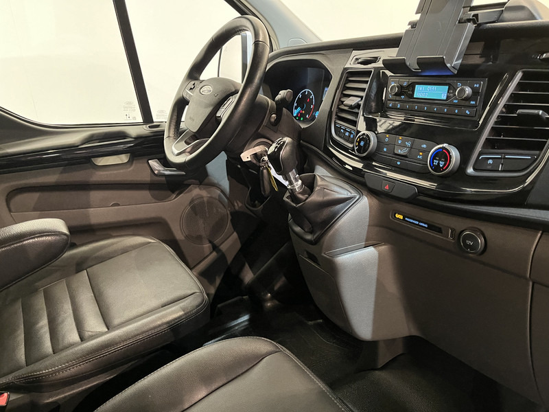 Ford Transit Custom 300 2.0 TDCI 130 PK L1H1 Trail / Euro6 / Airco / Cruise / Leer / PDC / 3-zits / 35.000 KM !! / BPM VRIJ !! - فان المدمجة: صورة 3 Ford Transit Custom 300 2.0 TDCI 130 PK L1H1 Trail / Euro6 / Airco / Cruise / Leer / PDC / 3-zits / 35.000 KM !! / BPM VRIJ !! - فان المدمجة: صورة 3
