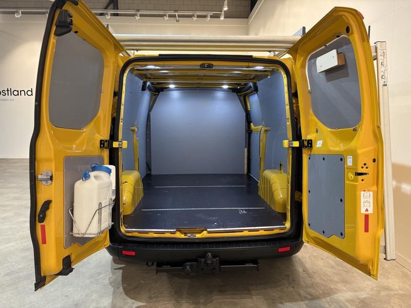 Ford Transit Custom 320 2.0 TDCI L2H1 Trend / Euro 6 / Airco / Cruise Control / PDC / Trekhaak / Imperiaal - فان المدمجة: صورة 3 Ford Transit Custom 320 2.0 TDCI L2H1 Trend / Euro 6 / Airco / Cruise Control / PDC / Trekhaak / Imperiaal - فان المدمجة: صورة 3