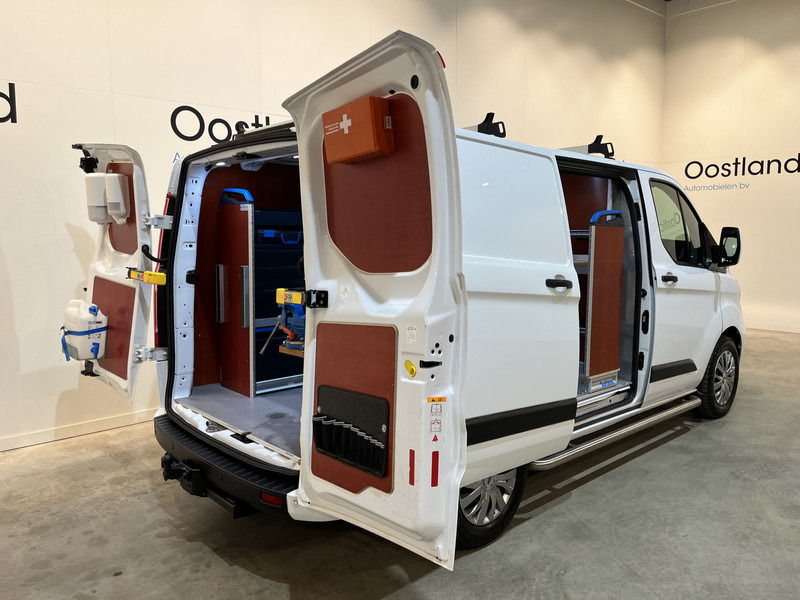 Ford Transit Custom 340 2.0 TDCI L1H1 Trend 130 PK Servicebus / Sortimo Inrichting / Euro 6 / Schuifdeur L + R / 220V. / Airco / Cruise Control / PDC / CarPlay / Trekhaak / Navigatie / - فان المدمجة: صورة 2 Ford Transit Custom 340 2.0 TDCI L1H1 Trend 130 PK Servicebus / Sortimo Inrichting / Euro 6 / Schuifdeur L + R / 220V. / Airco / Cruise Control / PDC / CarPlay / Trekhaak / Navigatie / - فان المدمجة: صورة 2